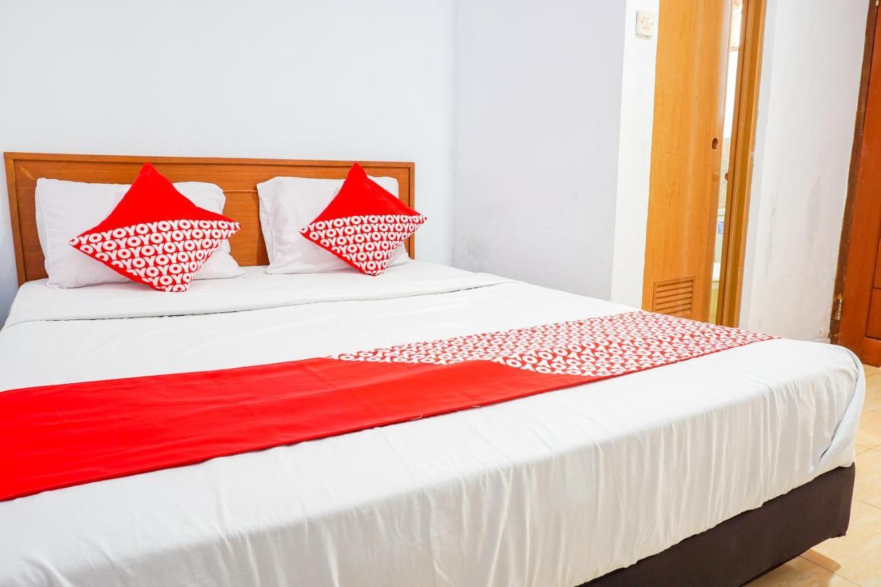 OYO 569 Cigadung Guest House Bandung Exterior foto